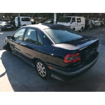 volvo s40 berlina del año 2000