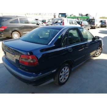 volvo s40 berlina del año 2000