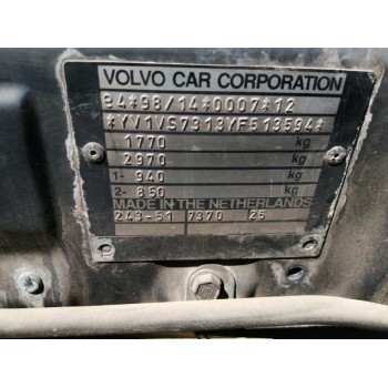 volvo s40 berlina del año 2000