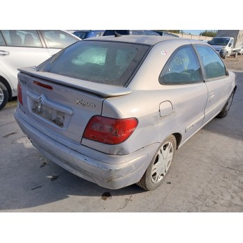 citroën xsara berlina del año 2002