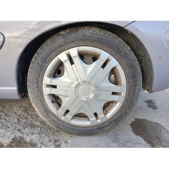 citroën xsara berlina del año 2002