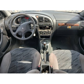 citroën xsara berlina del año 2000