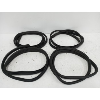 GOMAS CONTORNO PUERTA 