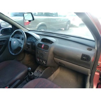 opel corsa c del año 2001