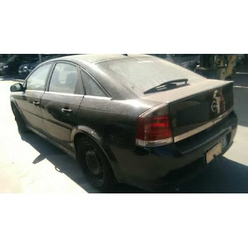 opel vectra c berlina del año 2004