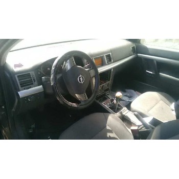 opel vectra c berlina del año 2004