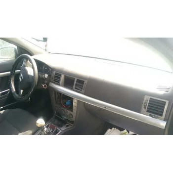 opel vectra c berlina del año 2004