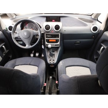 peugeot 1007 del año 2008