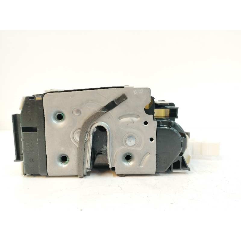 Recambio de cerradura puerta delantera derecha para infiniti qx30 2.2 d awd referencia OEM IAM A0997202201  