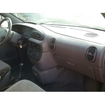 chrysler voyager (gs) del año 2000