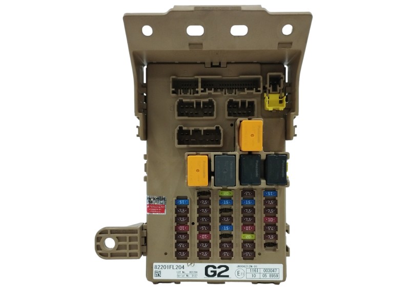 Recambio de caja reles / fusibles para subaru xv (g5) 2.0 cat referencia OEM IAM 82201FL204  