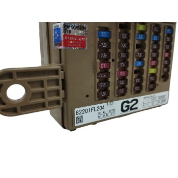 Recambio de caja reles / fusibles para subaru xv (g5) 2.0 cat referencia OEM IAM 82201FL204  