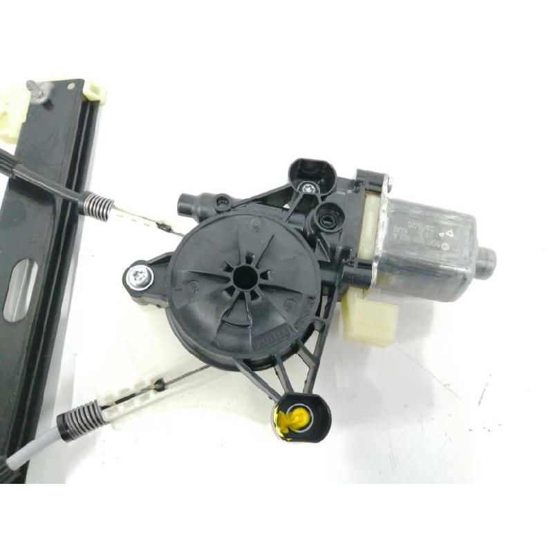 ELEVALUNAS DELANTERO IZQUIERDO 5Q0959802A