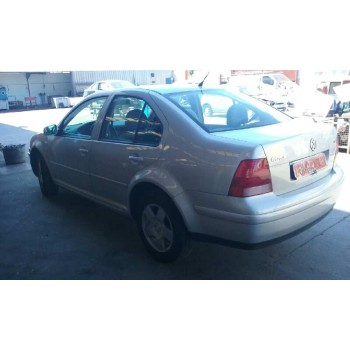 volkswagen bora berlina (1j2) del año 2000