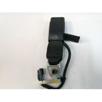 Recambio de enganche cinturon derecho para toyota auris touring sports (e18) 1.8 16v cat (híbrido) referencia OEM IAM  TRASERO 