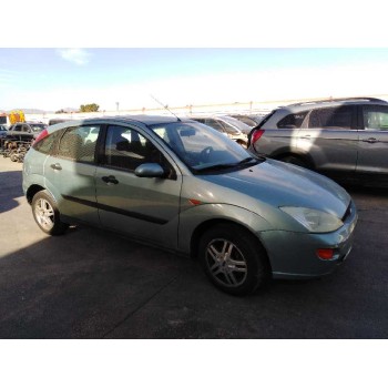 ford focus berlina (cak) del año 2001