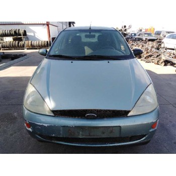 ford focus berlina (cak) del año 2001