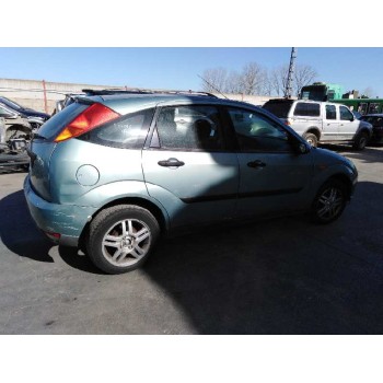 ford focus berlina (cak) del año 2001