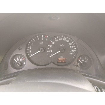 opel corsa c del año 2001
