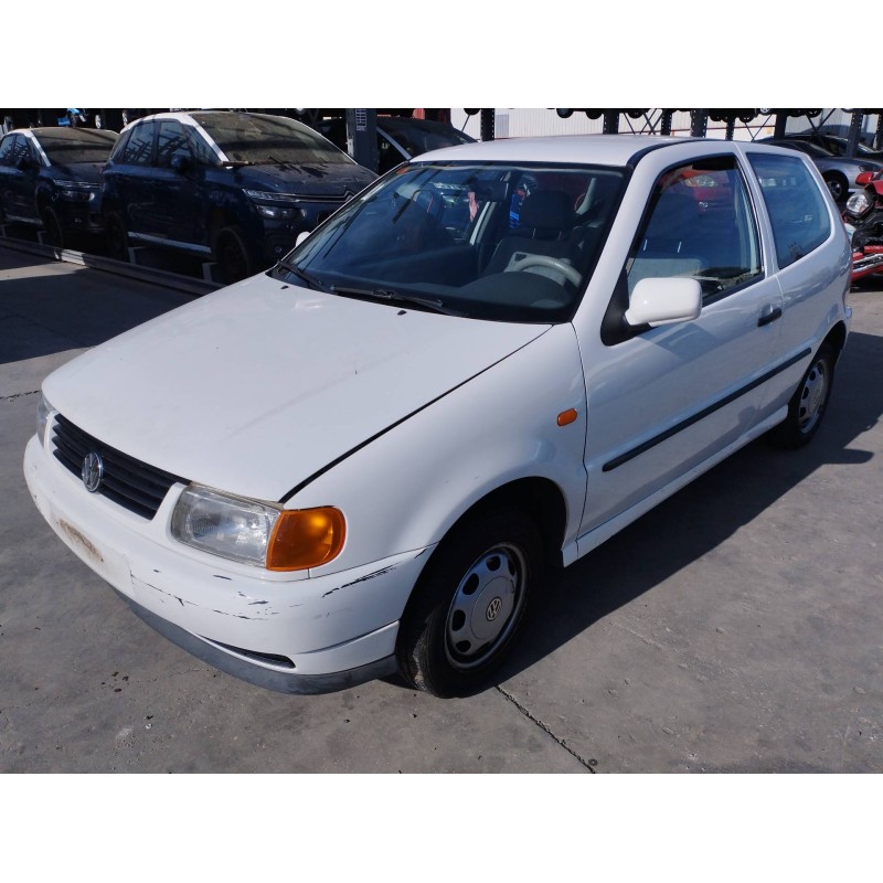 VOLKSWAGEN POLO BERLINA (6N1)