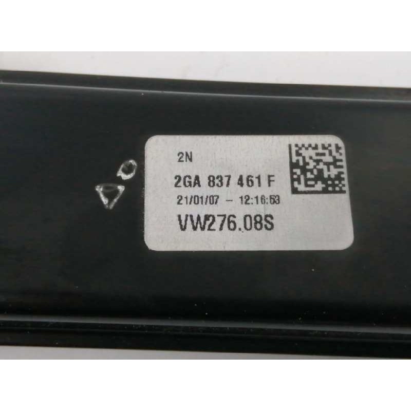 ELEVALUNAS DELANTERO IZQUIERDO 5Q0959802A