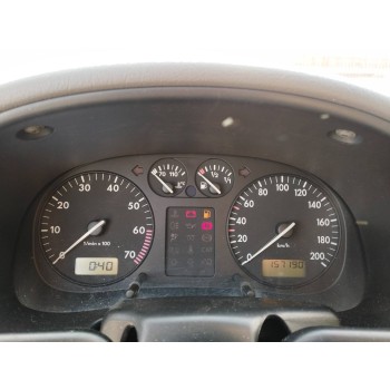 volkswagen polo berlina (6n1) del año 1998