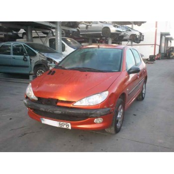 peugeot 206 berlina del año 2001