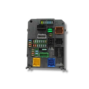 CAJA RELES / FUSIBLES S180204004B 