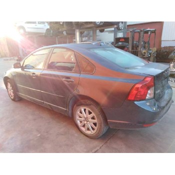 volvo s40 berlina del año 2008