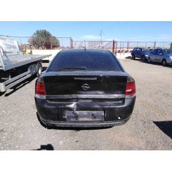 opel vectra c berlina del año 2004