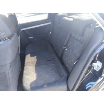 opel vectra c berlina del año 2004