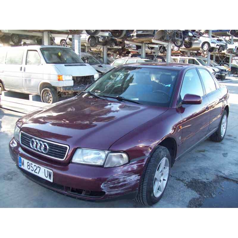 AUDI A4 BERLINA (B5)