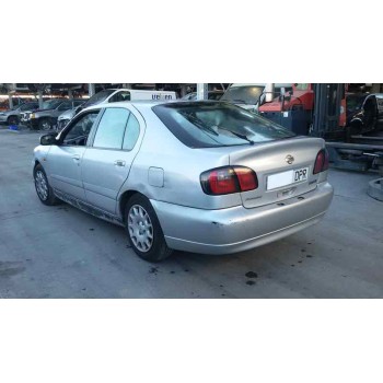 nissan primera berlina (p11) del año 1999