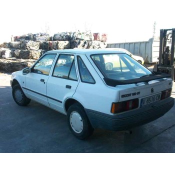 ford escort berlina del año 1989