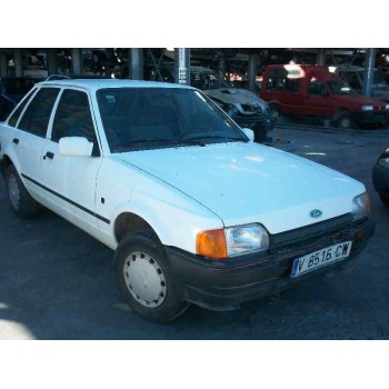 ford escort berlina del año 1989