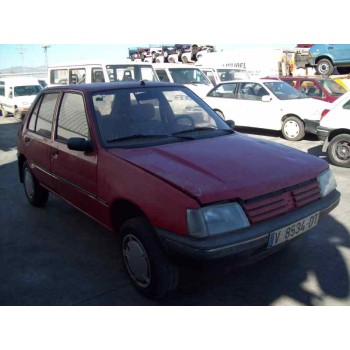 peugeot 205 berlina del año 1950