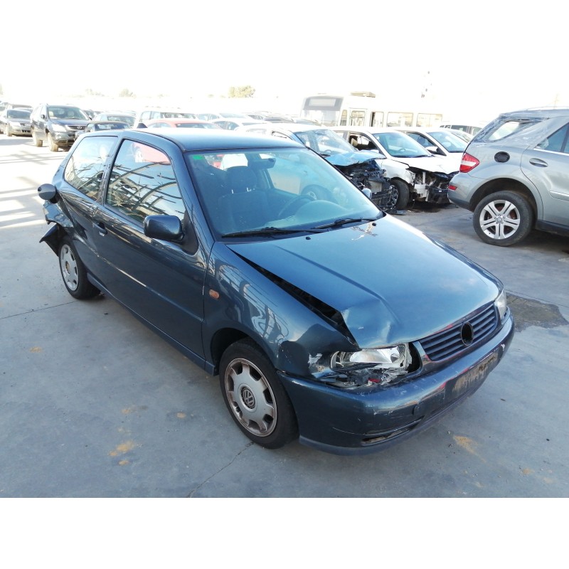 VOLKSWAGEN POLO BERLINA (6N1)