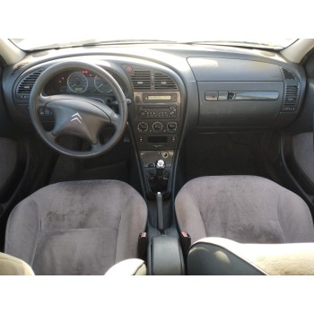 citroën xsara berlina del año 2004