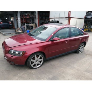volvo s40 berlina del año 2004