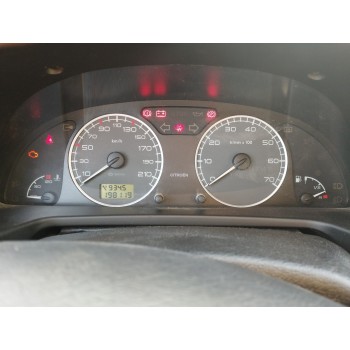 citroën xsara berlina del año 2004