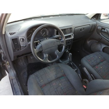 volkswagen polo berlina (6n1) del año 1998
