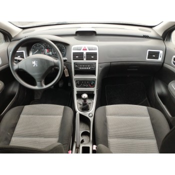 peugeot 307 berlina (s2) del año 2005