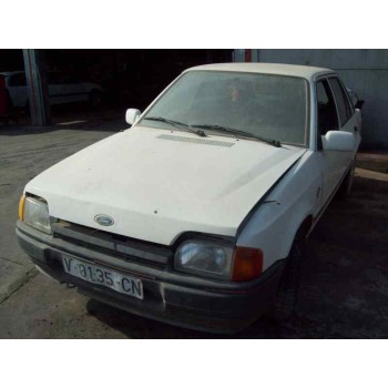ford escort berlina del año 1988