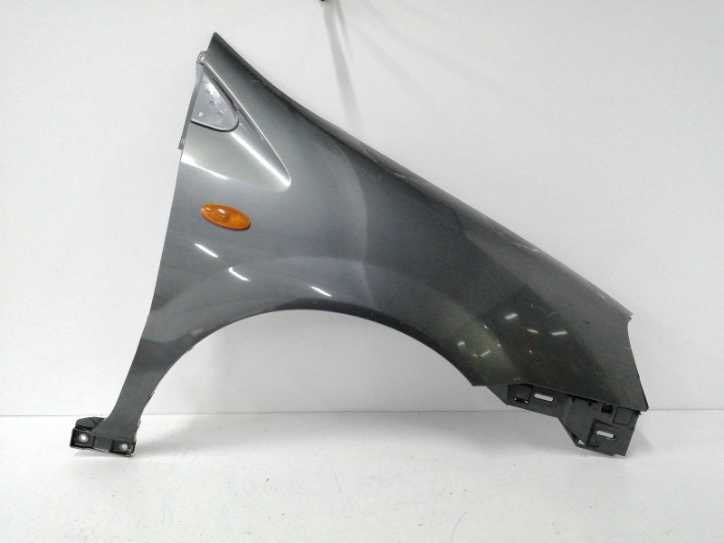 Recambio de aleta delantera derecha para nissan almera tino (v10m) 2.2 dci diesel cat referencia OEM IAM Recambio de aleta delantera derecha para nissan almera tino (v10m) 2.2 dci diesel cat referencia OEM IAM