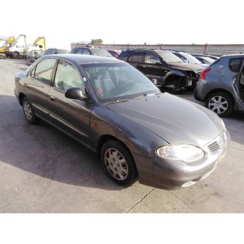 hyundai lantra berlina (rd) del año 1999