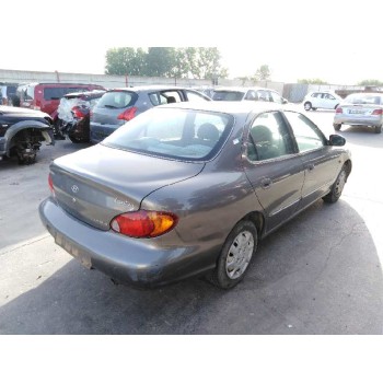 hyundai lantra berlina (rd) del año 1999