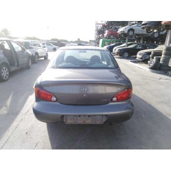 hyundai lantra berlina (rd) del año 1999