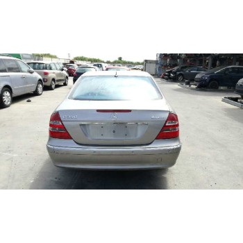 mercedes-benz clase e (w211) berlina del año 2006