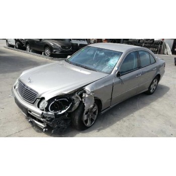 mercedes-benz clase e (w211) berlina del año 2006
