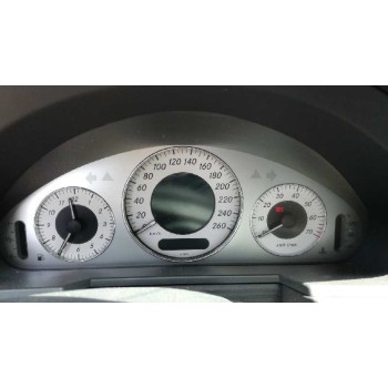 mercedes-benz clase e (w211) berlina del año 2006